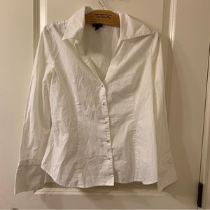 EUC Talbots 8P White Button Shirt with Stunning Jeweled Buttons